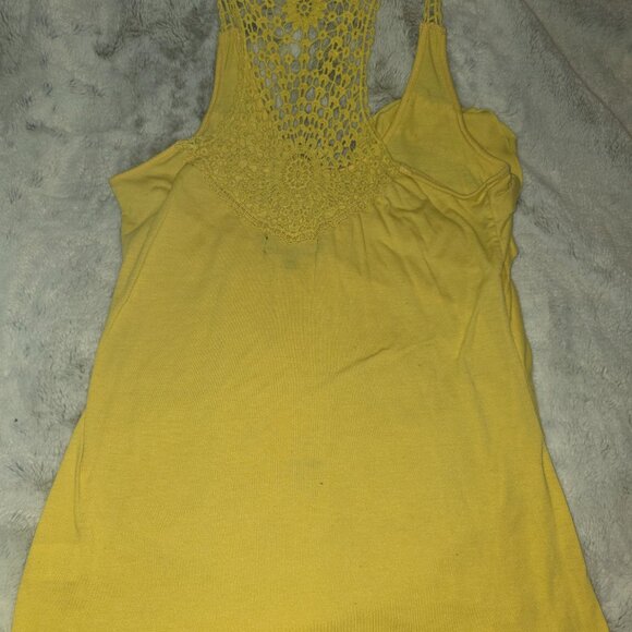 Almost Famous yellow tank top Large - Picture 2 of 2